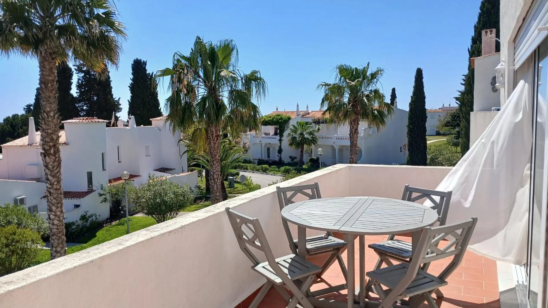 Vilas Marrocha Porches  Porches (Algarve)